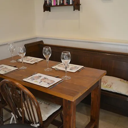 펜션 Ashes Farm - Ingleborough Barn Cottage, With 3 Peaks Views, Near